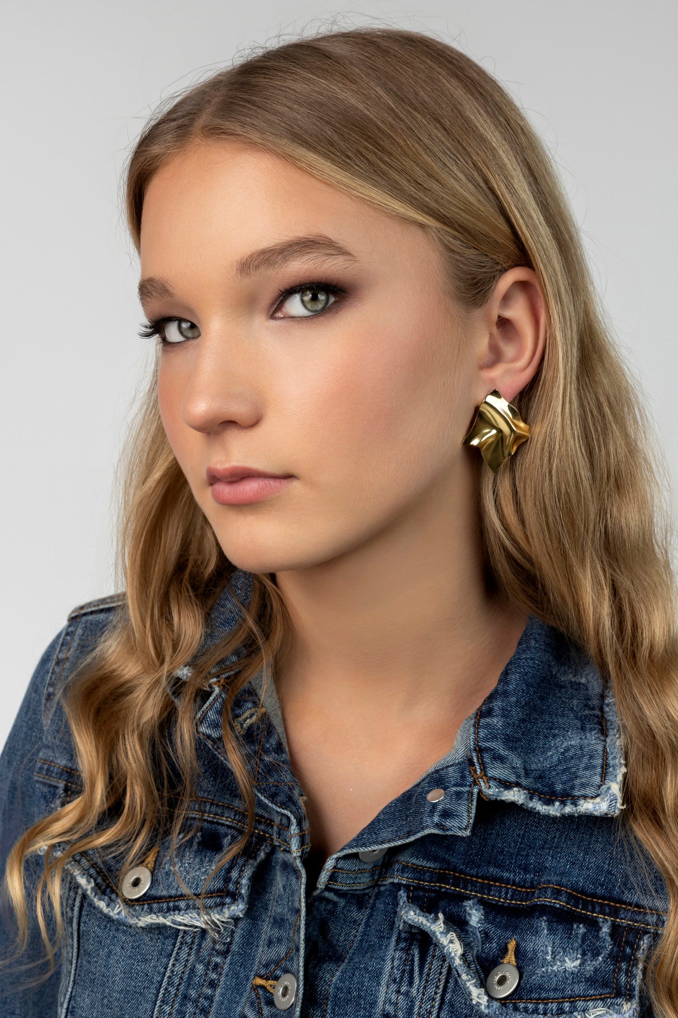Lirae Gold Earrings