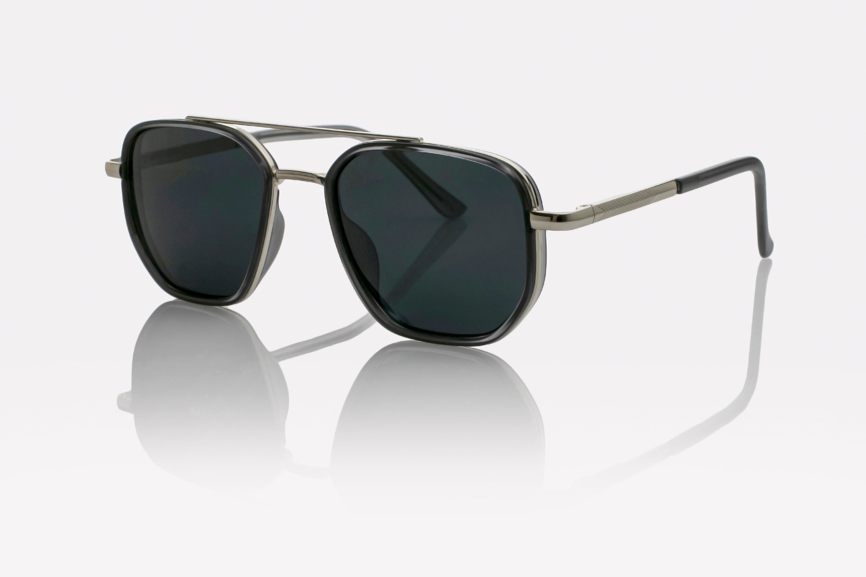 Vogue Polarized
